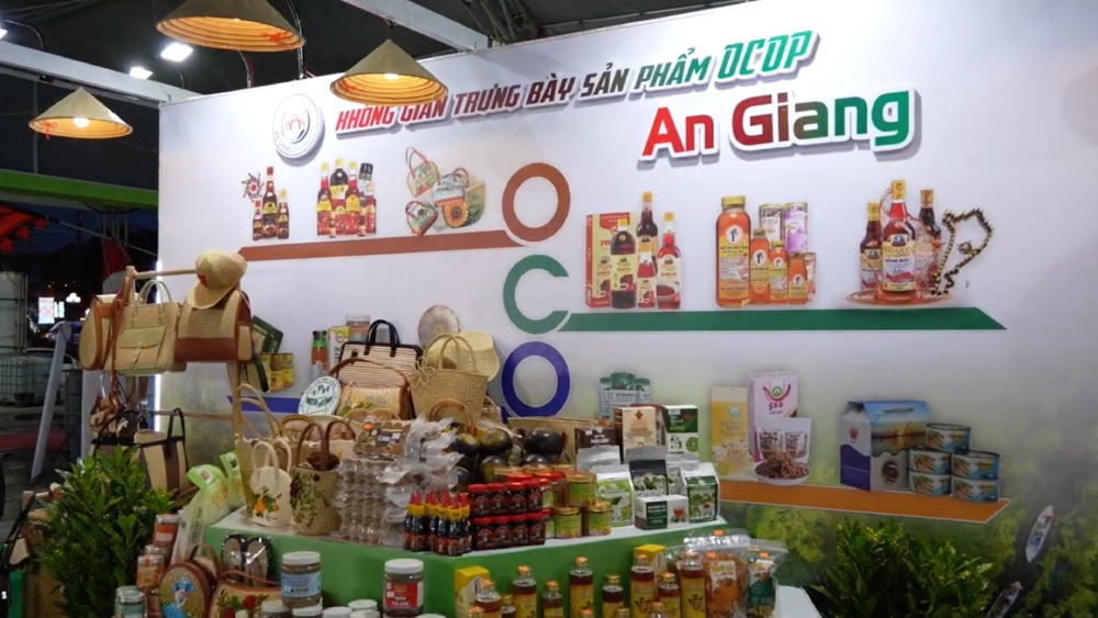 Đây cũng là một giải pháp kích cầu kép hiệu quả thúc đẩy du lịch phát triển. Ảnh: Nam Phương