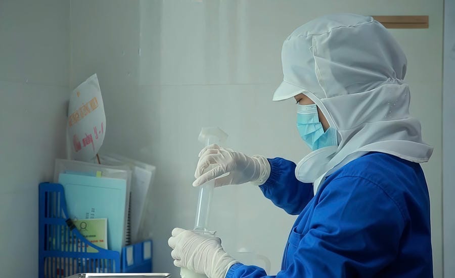 Many scientific topics are unfinished due to lack of investment resources. Photo: Hao Thien
