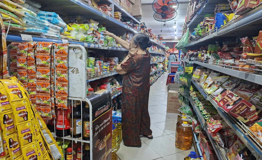 The tax-free revenue threshold continues to increase, helping business households reduce pressure. Photo: Luc Giang