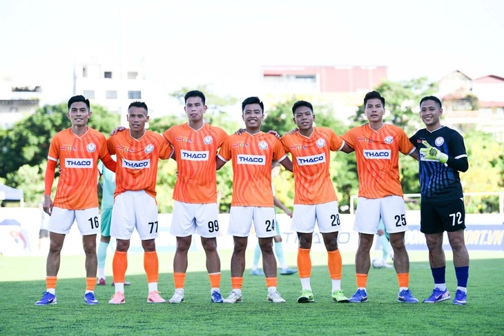Đội Công đoàn Ngân hàng Việt Nam thắng đậm trong trận chung kết. Ảnh: Nam Trần