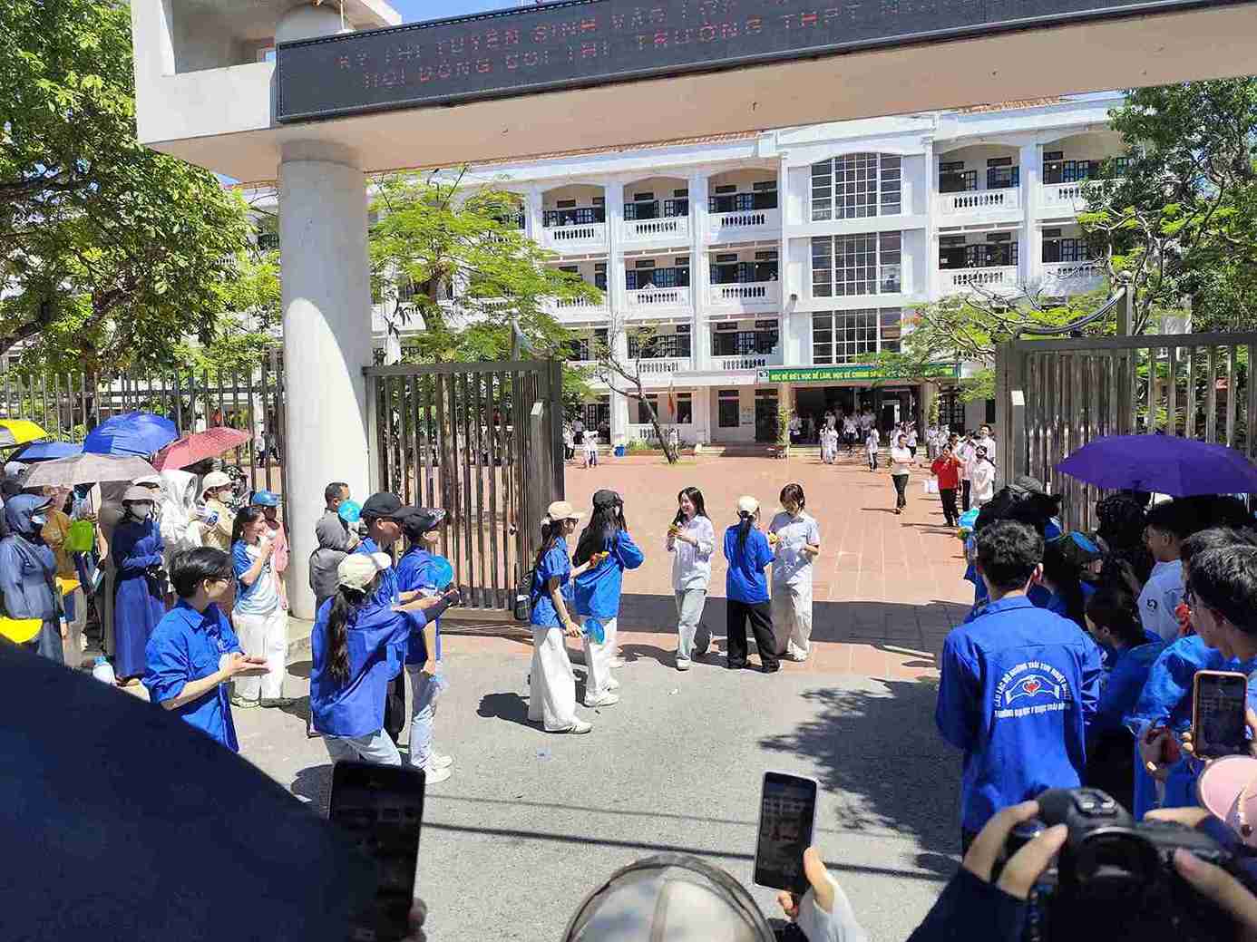 Kỳ thi tuyển sinh vào lớp 10 tại Hưng Yên diễn ra an toàn. Ảnh: Hải Minh