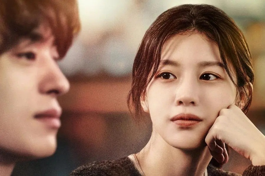 Koo Kyo Hwan, Go Yoon Jung in the movie. Photo: Manufacturer