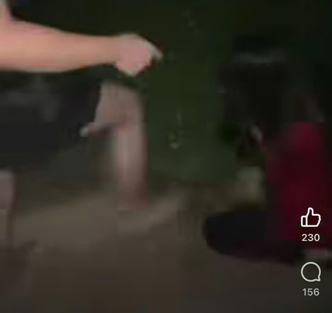 Police summon the person who beat the female student in Hai Phong. Photo cut from clip