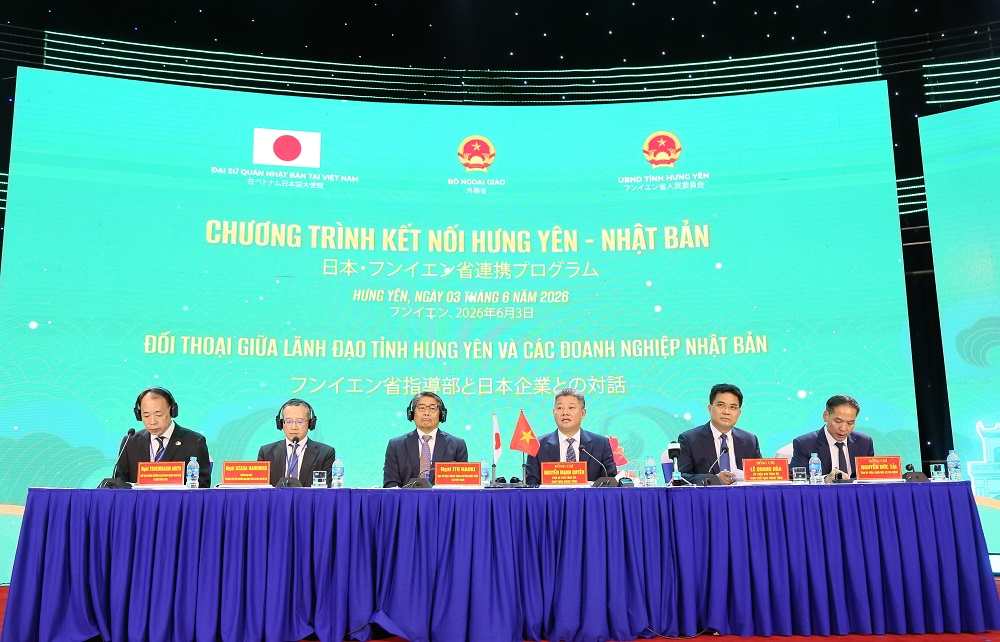 Phiên đối thoại giữa lãnh đạo tỉnh Hưng Yên và các doanh nghiệp Nhật Bản.  