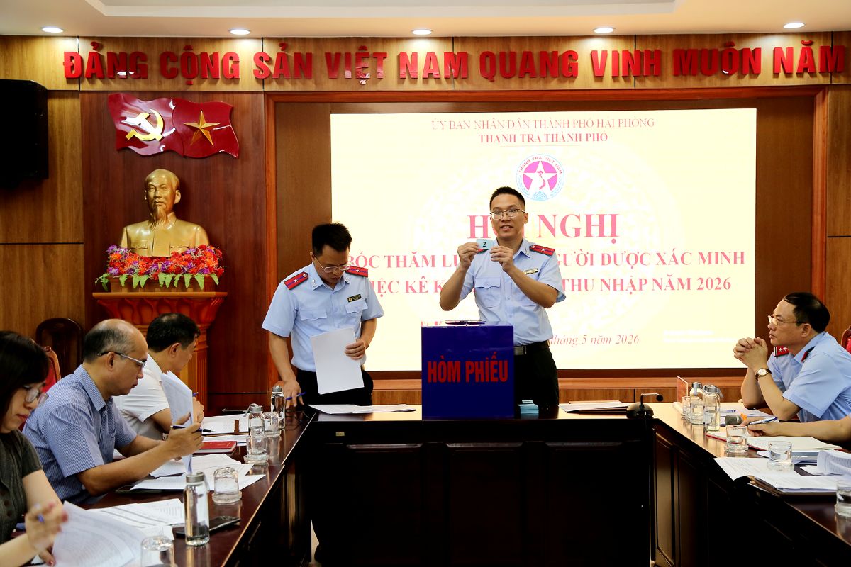 76 officials, heads and deputy heads of 12 agencies and units selected to verify assets and income in 2026. Photo: Hai Phong e-Portal