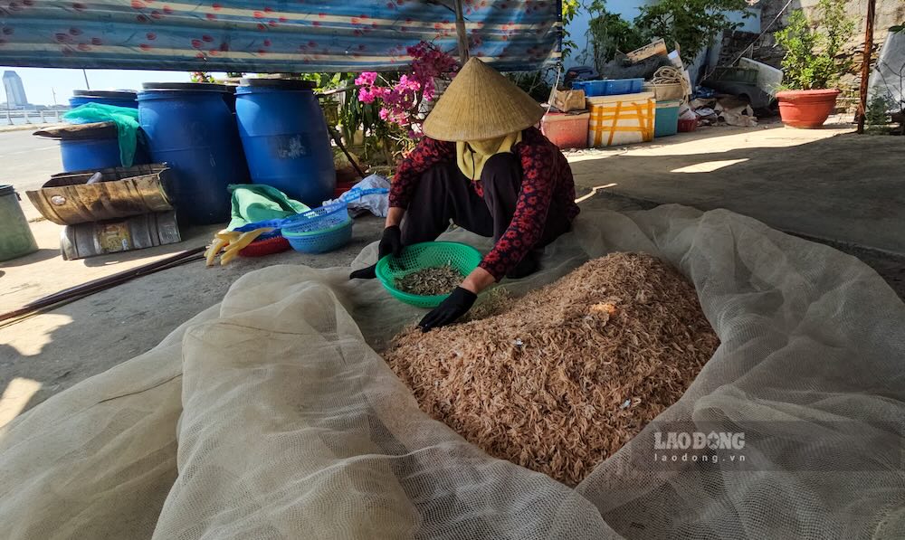 Thành phẩm sau khi phơi nắng nhiều giờ. Ảnh: Nguyễn Luân