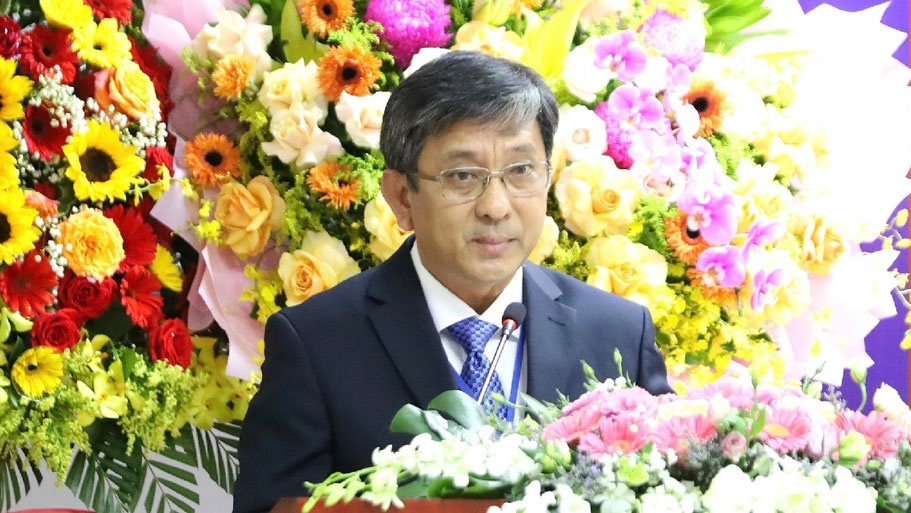 Assoc. Prof. Dr. Tran Trung Tinh was appointed to hold the position of Director of Can Tho University. Photo: Can Tho University