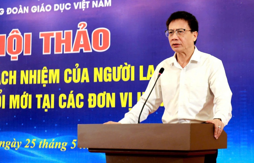 Theo ông Nguyễn Ngọc Ân, thay vì chỉ tập trung đến những cá nhân xuất sắc, nổi trội, CĐGD Việt Nam đã chuyển hướng quan tâm tới những nhân viên, người trực tiếp lao động sản xuất. Ảnh: Quỳnh Chi