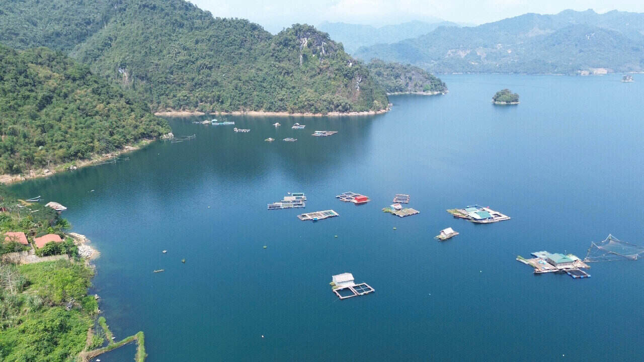 Hoa Binh Hydropower currently has an upstream water level at an elevation of 104.57m. Photo: Minh Nguyen