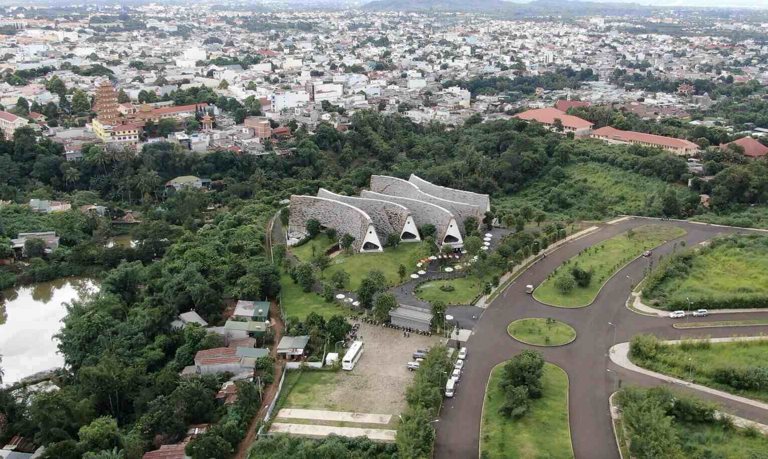 Phường Buôn Ma Thuột là hạt nhân trung tâm chính trị, kinh tế và văn hóa trọng yếu của tỉnh Đắk Lắk. Ảnh: Bảo Trung