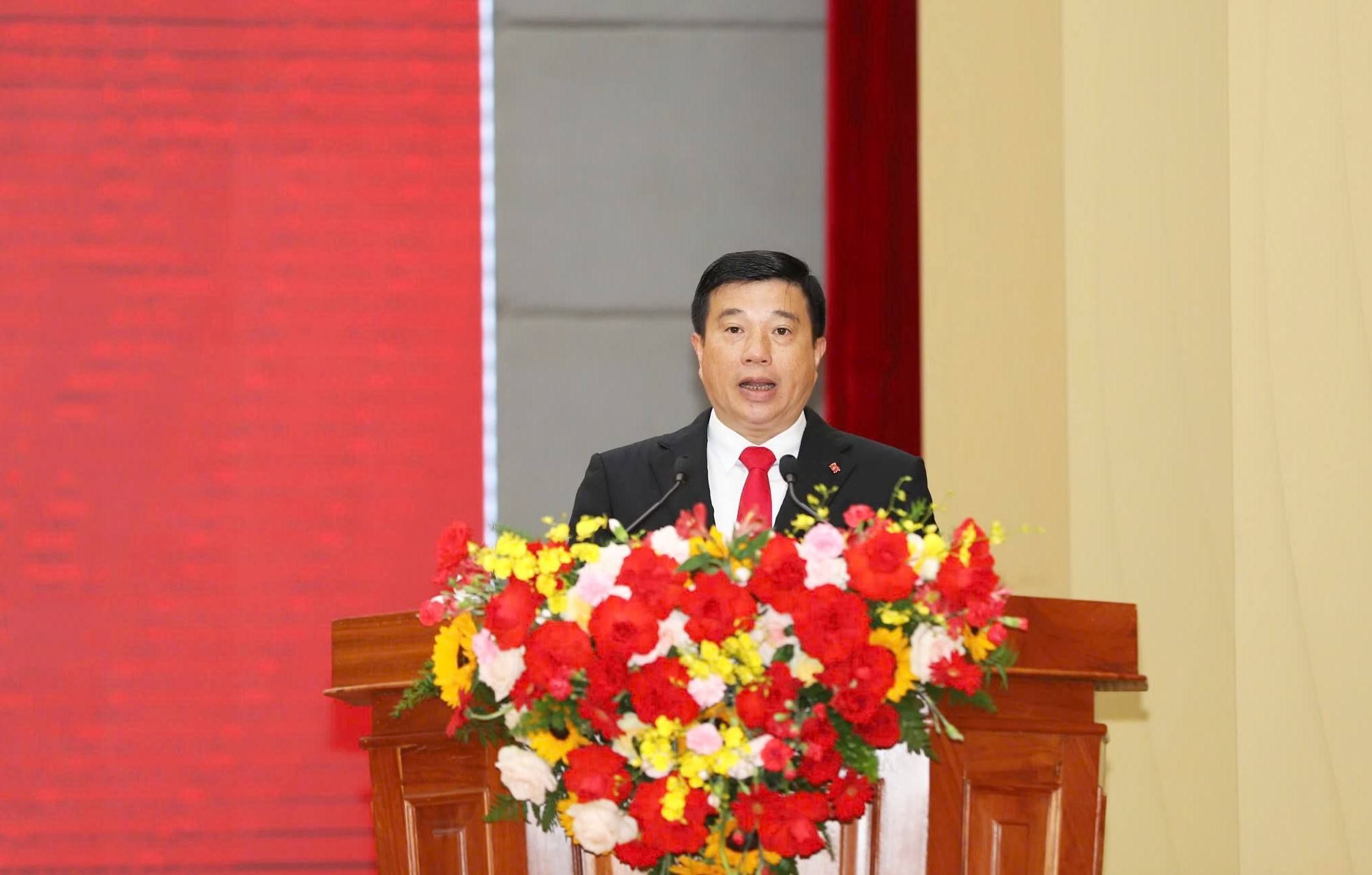 Bí thư Tỉnh ủy Lâm Đồng Y Thanh Hà Niê Kđăm phát biểu chỉ đạo tại hội nghị. Ảnh: Phúc Khánh