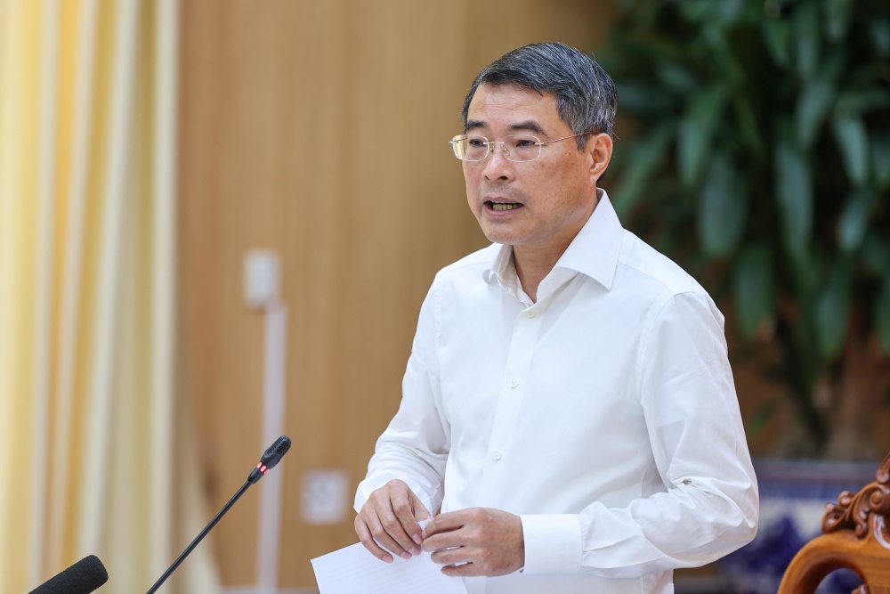 Politburo Member, Prime Minister Le Minh Hung reminded Can Tho City to be proactive and flexible in organizing the apparatus and arranging personnel in accordance with needs and practical situations. Photo: VGP