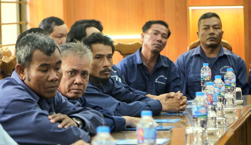 Đoàn viên, người lao động Công ty TNHH MTV Khai thác và Chế biến đá An Giang dự chương trình. Ảnh: Nguyên Anh