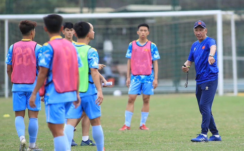 U19 Vietnam competes in the 2026 U19 Southeast Asian Championship finals. Photo: VFF