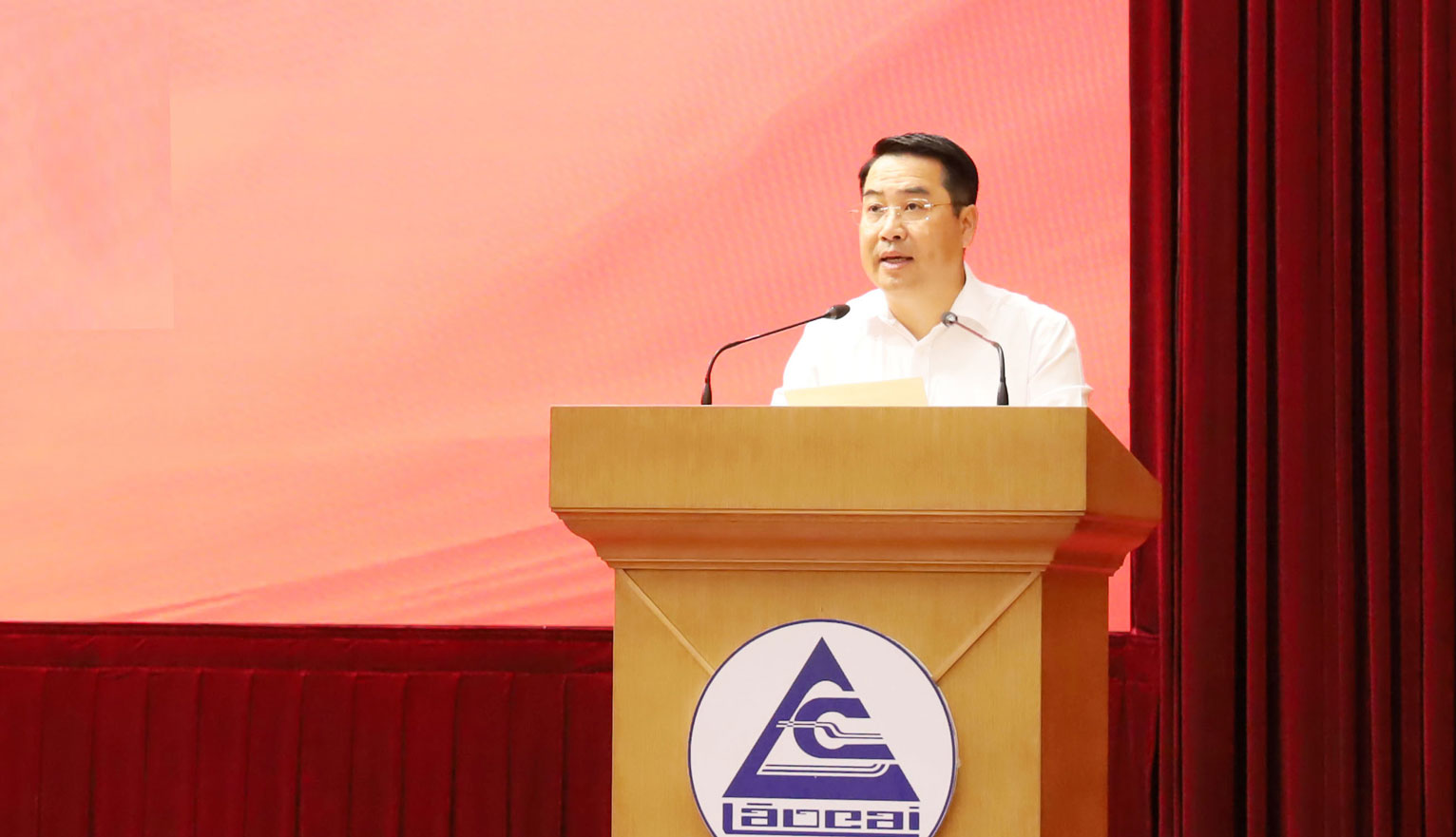 Ông Nguyễn Tuấn Anh, Phó Bí thư Tỉnh ủy, Chủ tịch UBND tỉnh Lào Cai. Ảnh: Nguyễn Hiên