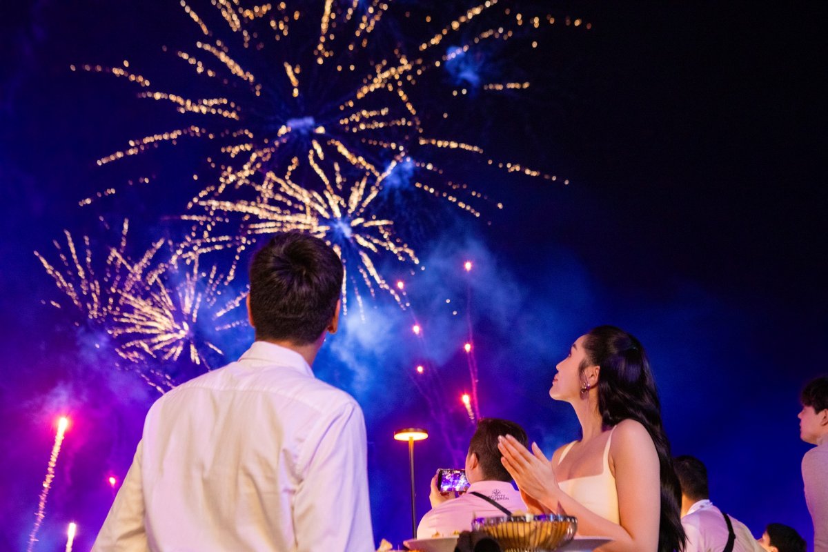 Swimming pool party with brilliant fireworks lights, vibrant DJ music will create attractive night entertainment activities for tourists. Illustrative photo: DVCC