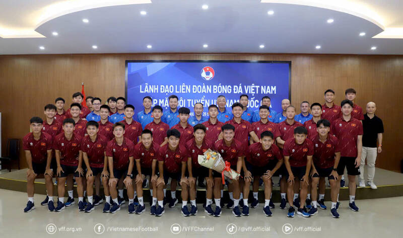 VFFが応援、U-19ベトナム代表は2026年東南アジア選手権制覇に向けて準備万端。写真:VFF