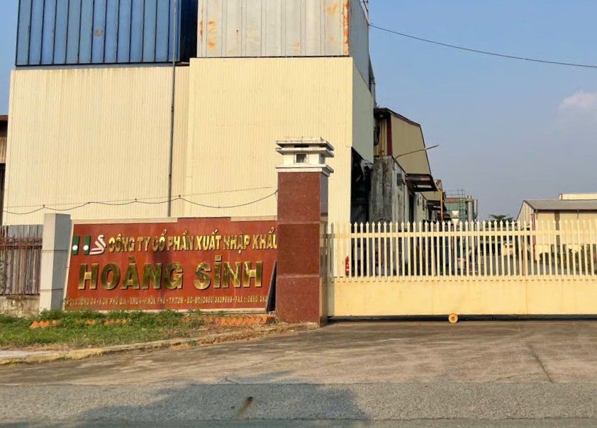 Công ty Hoàng Sinh vẫn còn nợ lương 858 công nhân, lao động. Ảnh: Đình Trọng