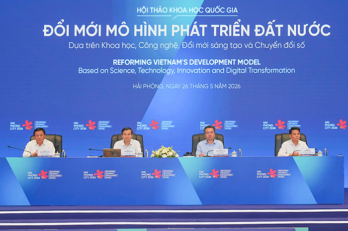 Các lãnh đạo đồng chủ trì Hội thảo. Ảnh: Cổng TTĐT Hải Phòng