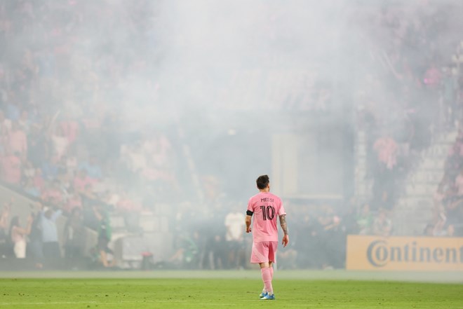 Viễn cảnh Messi rời MLS không còn xa. Ảnh: AFP