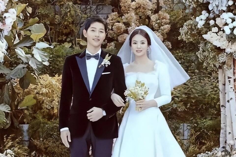 Song Joong Ki và Song Hye Kyo ly hôn năm 2017. Ảnh: Nhà sản xuất