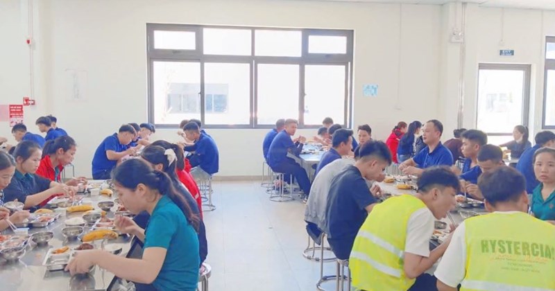 Bữa ăn công đoàn" kết nối công nhân tại Công ty Ju Teng