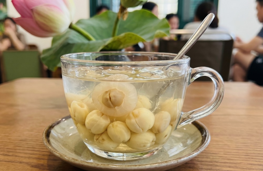 Chè sen long nhãn. Ảnh: Minh Trang.