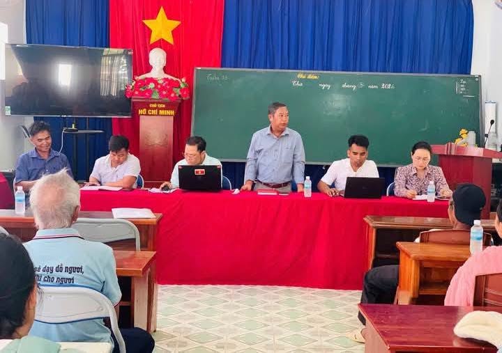 The locality launched a mass movement to promote the solidarity of the people. Photo: Kien Cuong