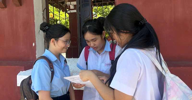 Đề thi Văn lớp 10 ở Huế chạm đến "căn bệnh thời đại" của học sinh