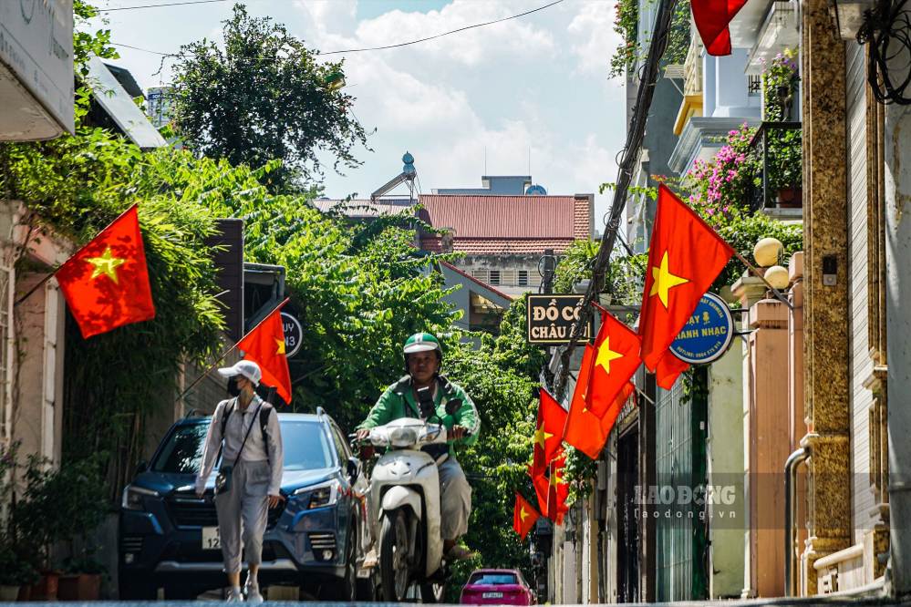 The plan to rename villages and residential groups will be organized by the commune-level People's Committee to collect people's opinions. Photo: Pham Dong