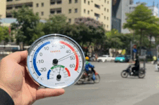 Notes when moving, parking cars for long periods under intense heat