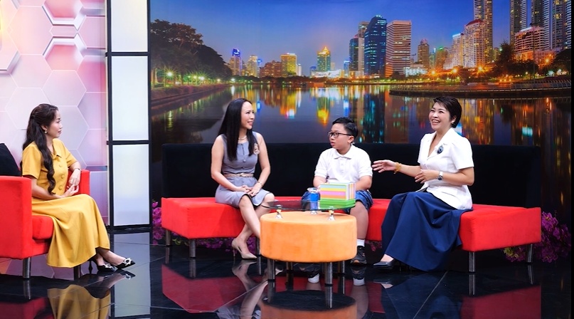 The 13-year-old boy tells stories of taking care of his autistic younger sibling to guests. Photo: Provided by Jet.