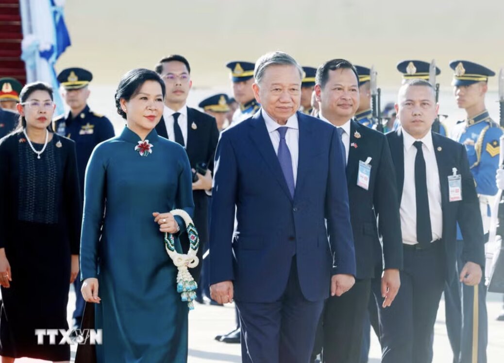 Welcoming ceremony for General Secretary and President To Lam at Don Mueang International Airport, Bangkok, Thailand. Photo: VNA