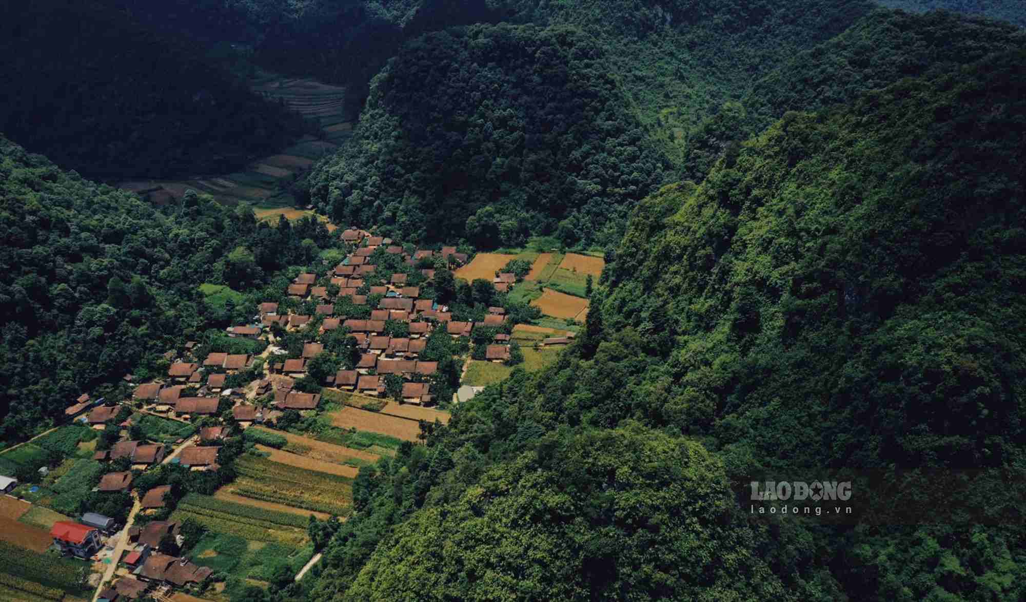 Cao Bang will stop the activities of former commune-level non-specialized workers before May 31. Photo: Son Tung