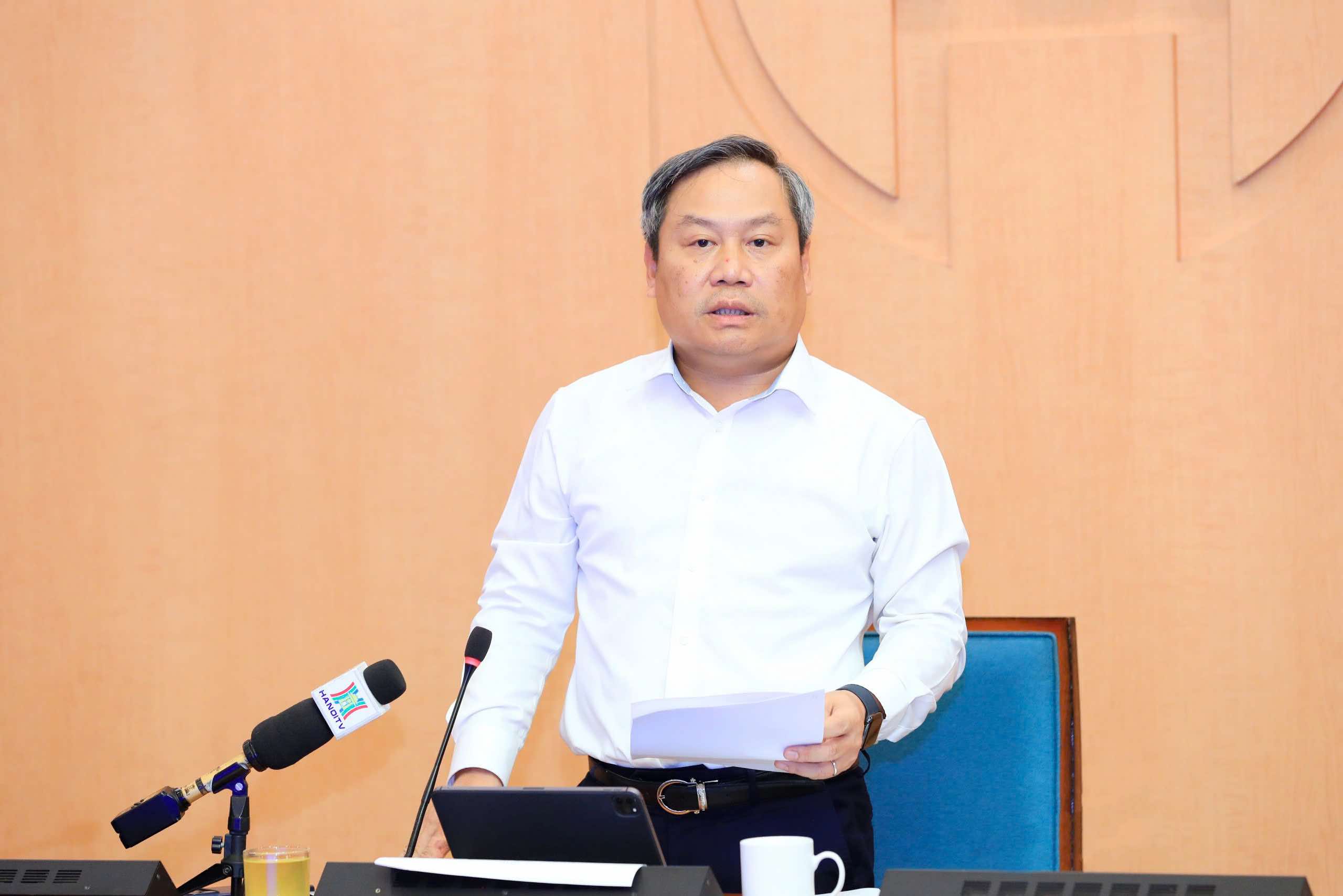 Member of the Party Central Committee, Deputy Secretary of the City Party Committee, Chairman of Hanoi People's Committee Vu Dai Thang delivered a directive speech. Photo: Pham Linh