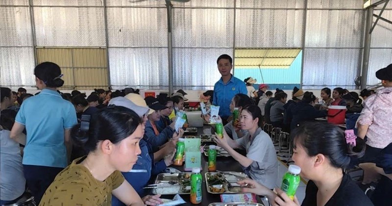 Công đoàn Hi Tex chăm lo sức khỏe người lao động trong thời tiết nắng nóng