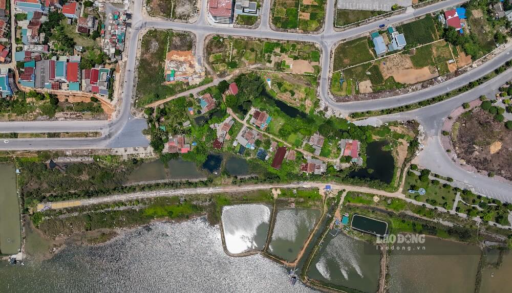 Quang Tri Provincial People's Committee allocates capital to remove bottlenecks at the Le Ky riverside residential area project. Photo: Nguyen Luan