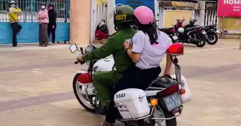 Công an Hà Nội hỗ trợ thí sinh quên giấy tờ vào thi kịp thời
