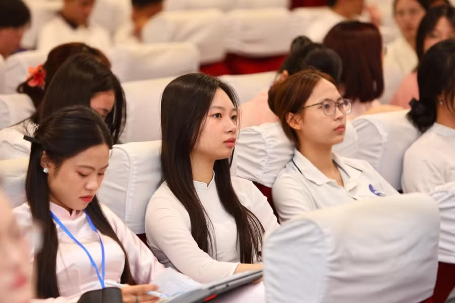 Sinh viên tham dự vòng Chung khảo Giải thưởng Khoa học và Công nghệ năm 2026. Ảnh: Vân Trang 