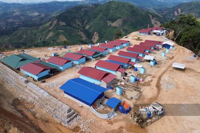 Hang Pu Xi resettlement area, Xa Dung commune is supported by agencies and units of Dien Bien province after the flood in August 2025. Photo: Quang Dat