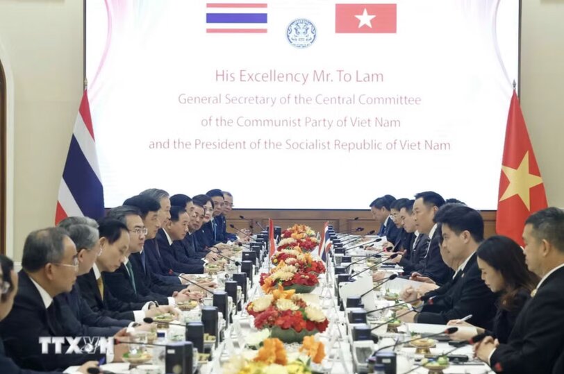 At the talks, Prime Minister Anutin Charnvirakul proposed that the two sides study joint projects in biotechnology and microbiology; Thailand is ready to share experiences with Vietnam in applying space technology and using satellites. Photo: VNA