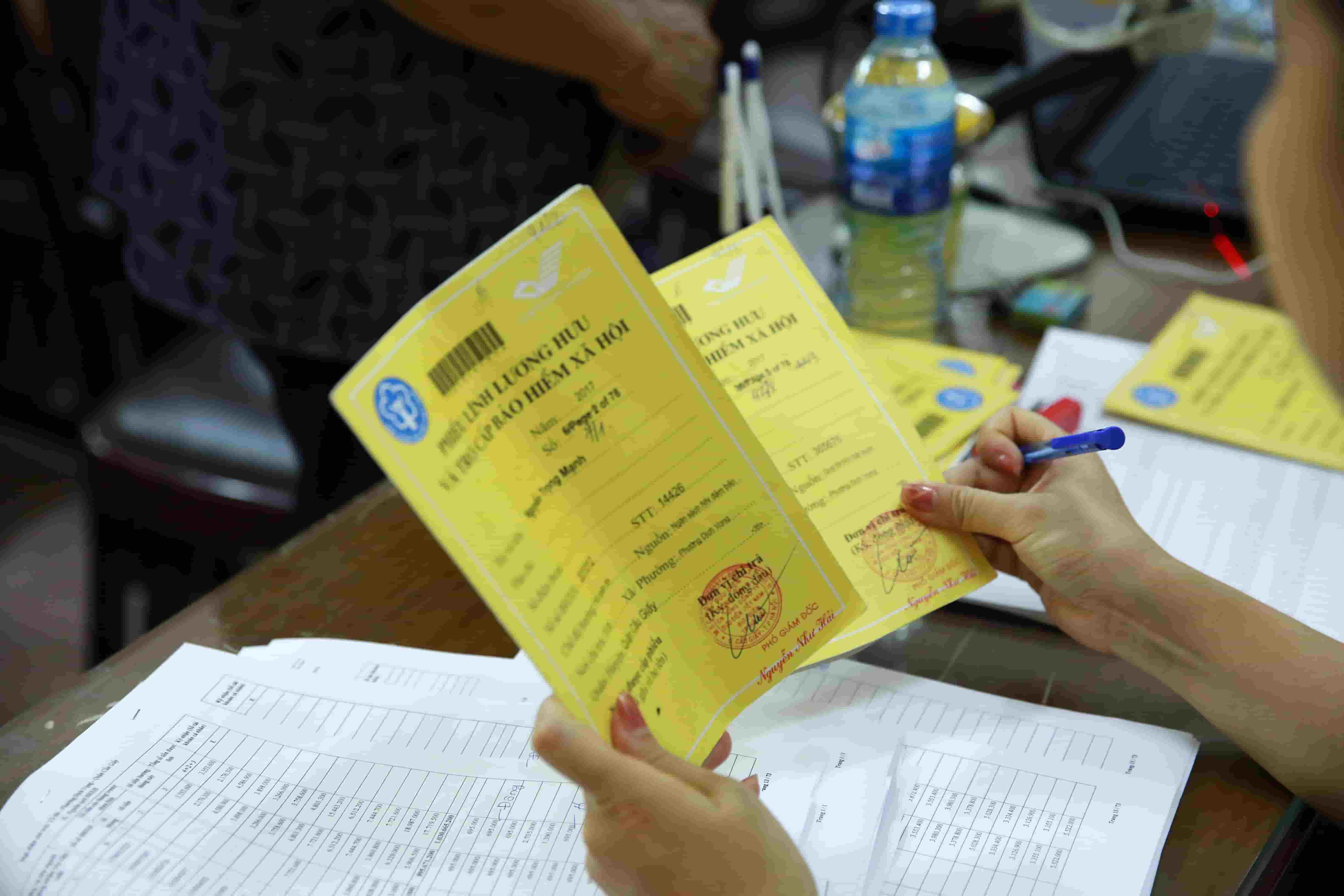 The June 2026 pension payment schedule is based on Decision 313/QD-BHXH of 2026. Photo: Hai Nguyen.