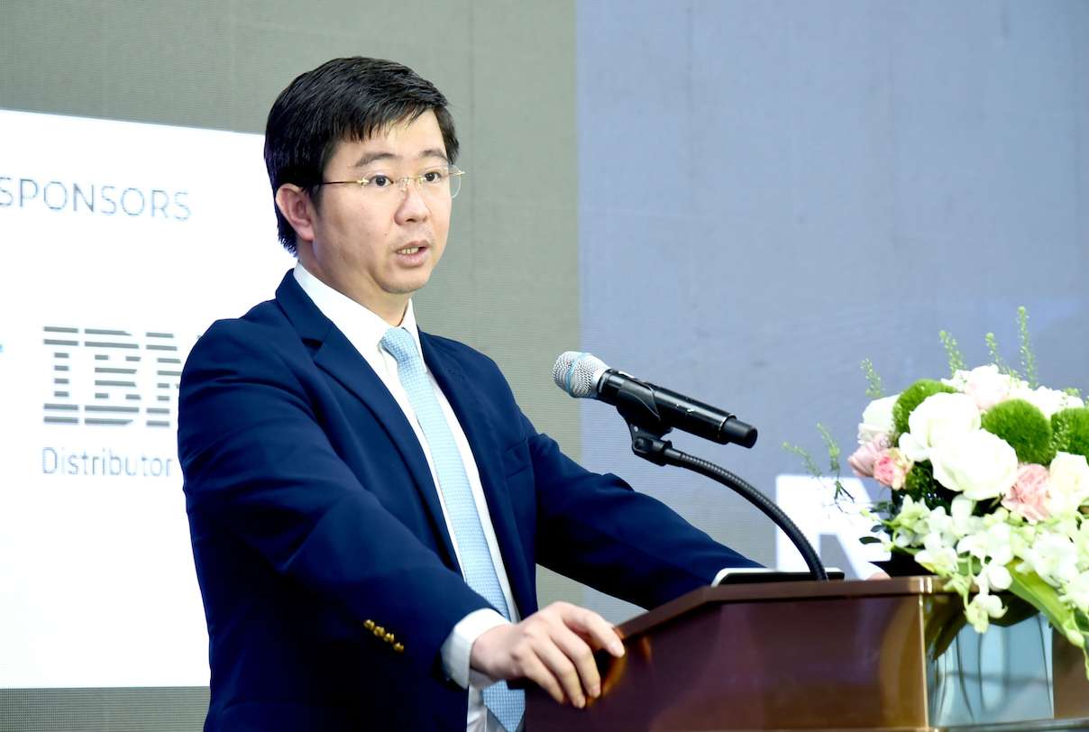 According to Deputy Minister Bui Hoang Phuong, digital transformation, digital technology, databases, and AI bring many huge benefits. Photo: VINASA