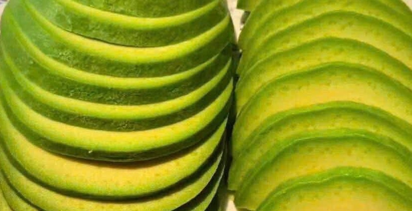 Avocado is good for health, but people with weak kidneys should limit eating or ask their doctor for advice on the dosage before eating. Photo: Kieu Vu