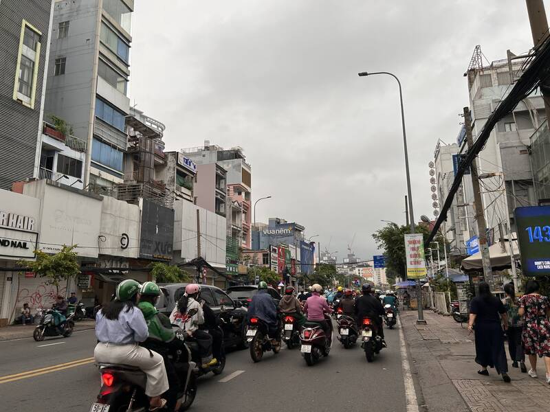 Forecast of persistent thunderstorms today in Ho Chi Minh City. Photo: Ha May