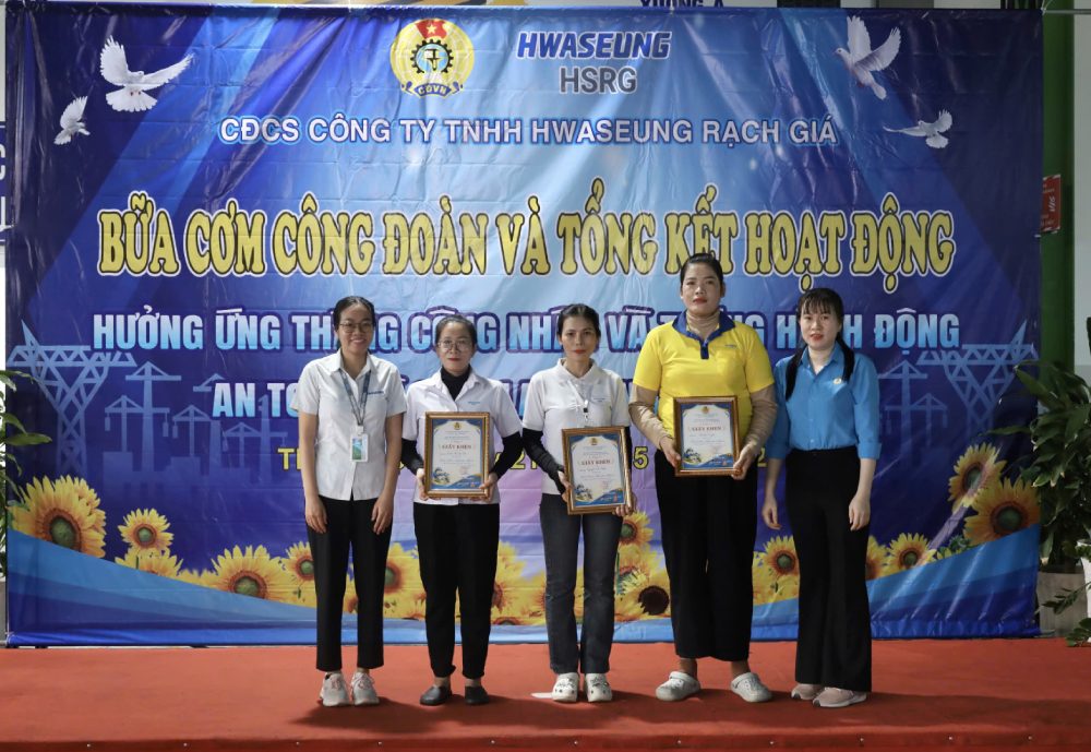 Tổ chức các đợt giao lưu văn hóa, văn nghệ, thể dục thể thao, các hoạt động vui chơi giải trí... giúp đoàn viên NLĐ gắn kết với nhau. Ảnh: Minh Mẫn