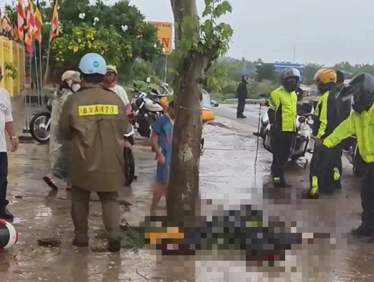 Nạn nhân tại hiện trường. Ảnh: Phạm Duy