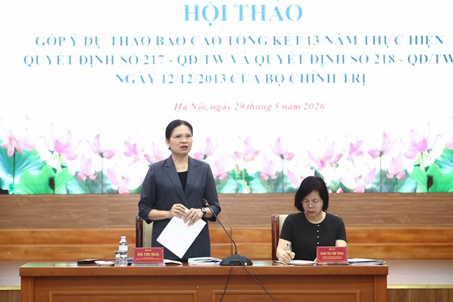 Ms. Ha Thi Nga, Vice Chairwoman - Secretary General of the Central Committee of the Vietnam Fatherland Front, delivered a concluding speech at the Workshop. Photo: Thu Ha