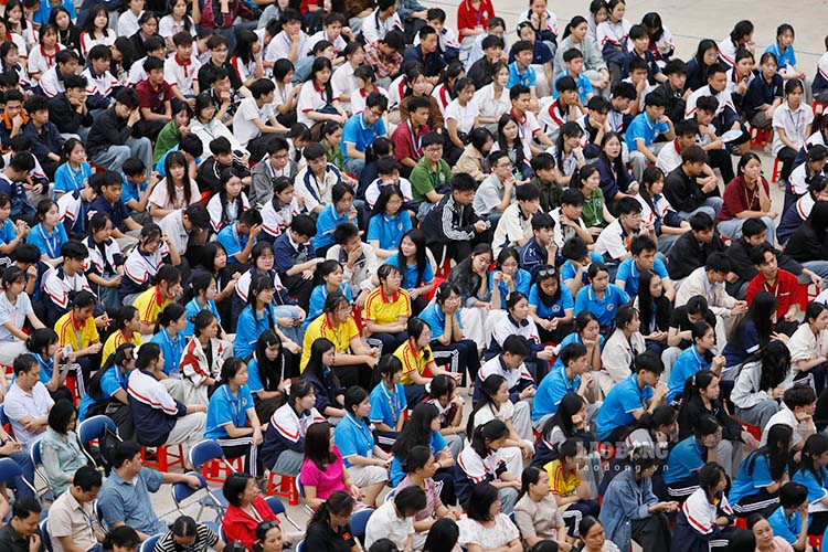 2026年7月15日から、本土の国境コミューンに住む各寄宿生には、月額117万ドンの食費が支給されます。写真:クアン・ダット