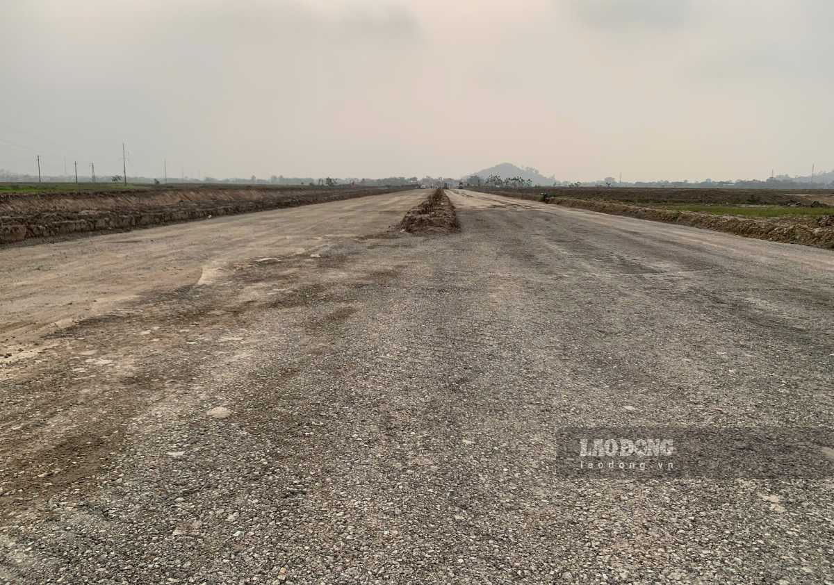Infrastructure construction of an industrial cluster in Ninh Binh province. Photo: Ha Vi